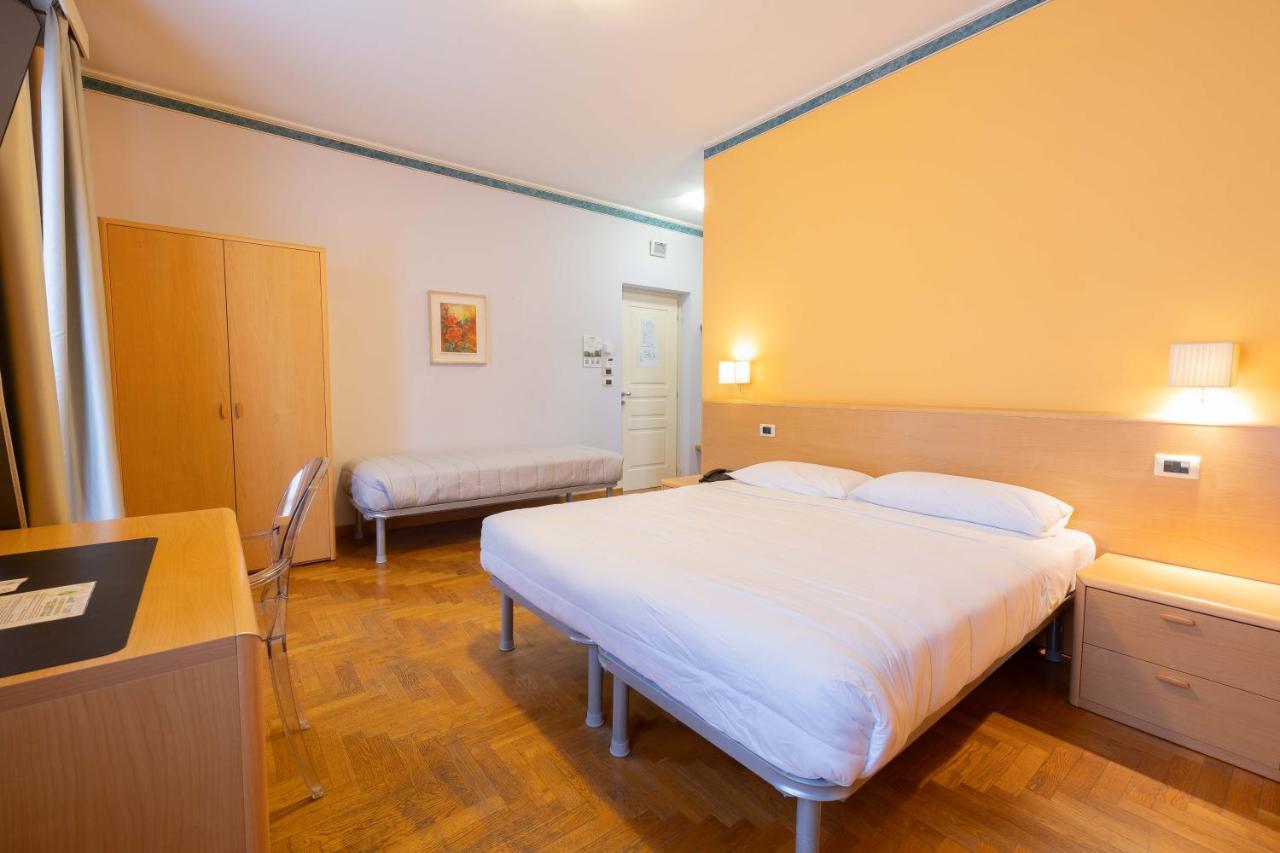 Hotel La Ferte Asti Exterior foto